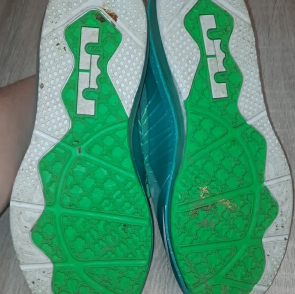 Nike LeBron x 10 Easter - Picture 4 of 4